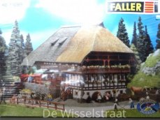 Faller 130369 Schwarzwaldboerderij met vakwerk